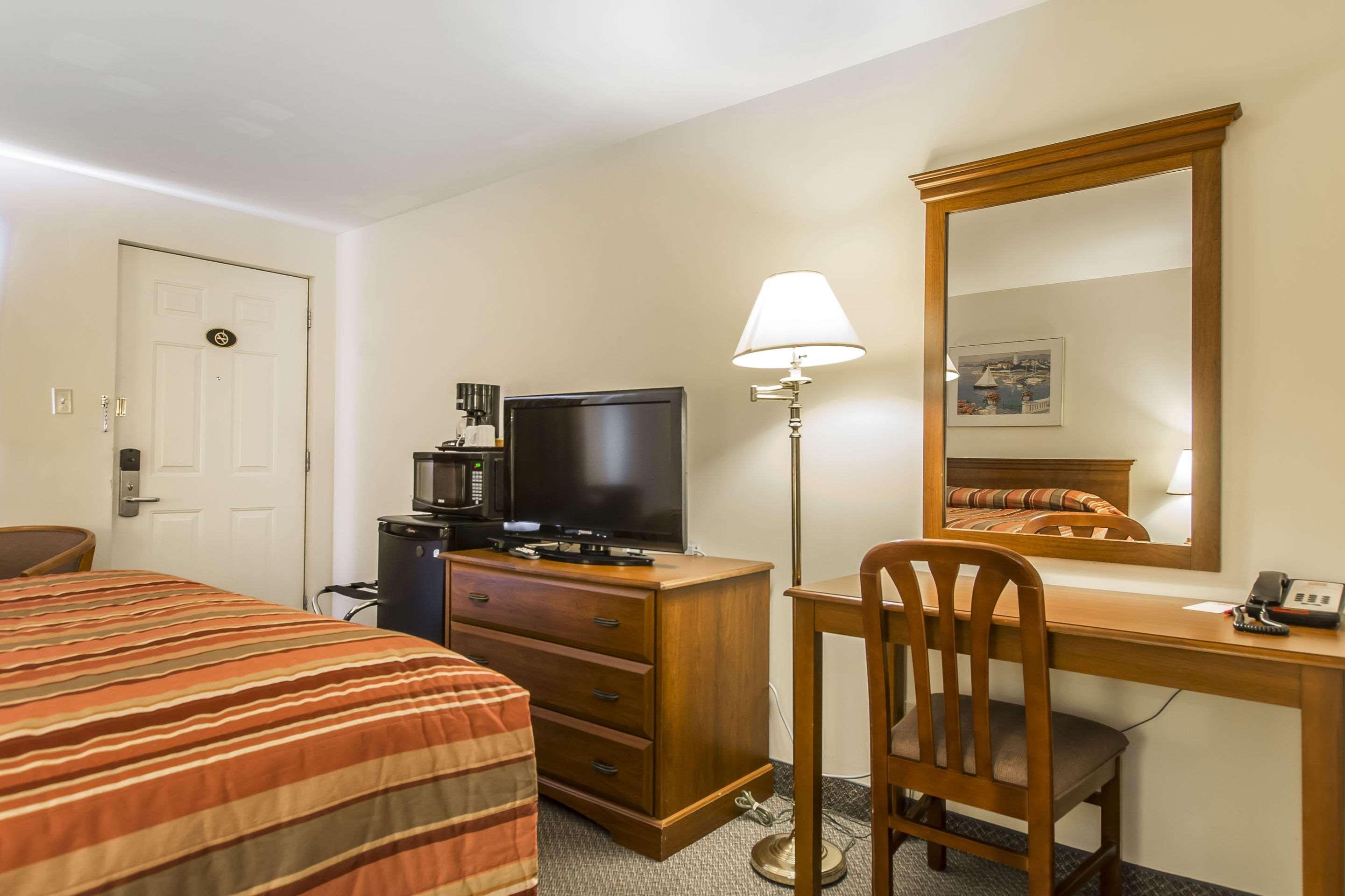 Econo Lodge Inn & Suites Saint John Εξωτερικό φωτογραφία